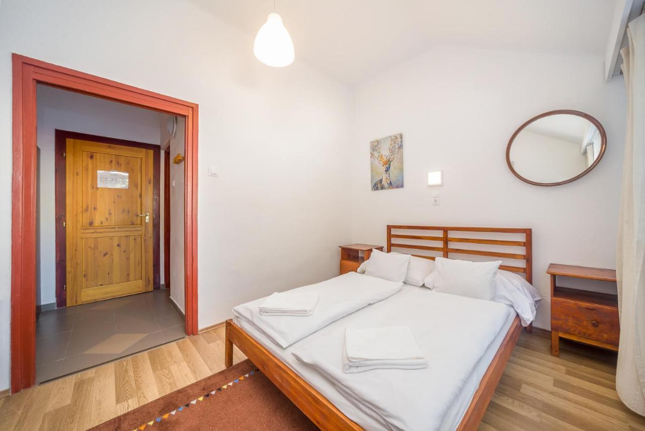 Lipicai Hotel Es Etterem Szilvasvarad Exterior foto